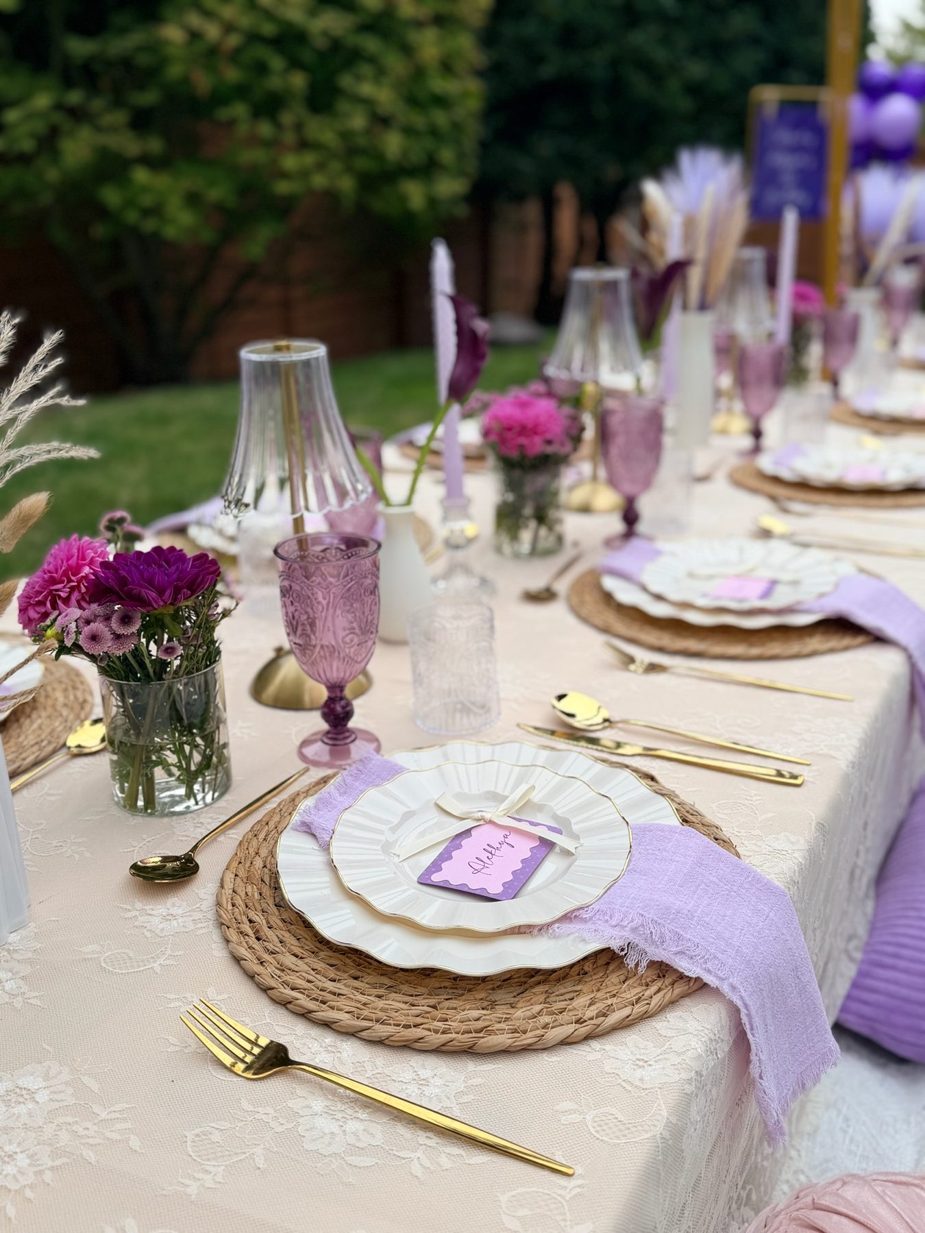 Sweet sixteen celebration place setting