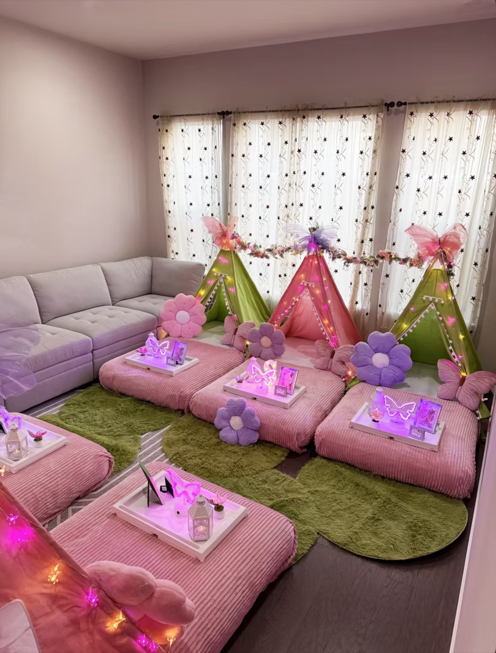 The Signature Sleepover detail 13